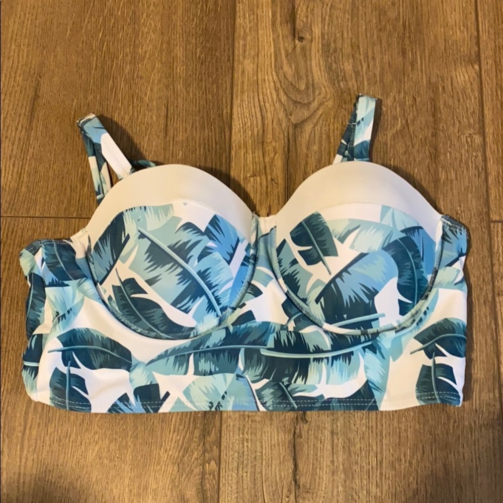 SHEIN bathing suit top